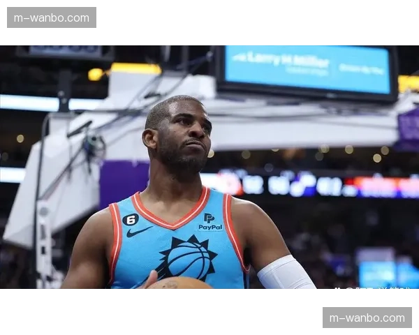 特写:老将克里斯·保罗在凤凰城的最后一季?更衣室领袖角色受关注 特写:老将克里斯·保罗在凤凰城的最后一季?更衣室领袖角色受关注