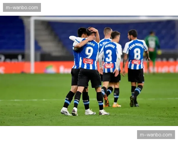 深度:西班牙人与阿尔梅里亚的“升降机”循环与背后的财政困局 深度:西班牙人与阿尔梅里亚的“升降机”循环与背后的财政困局